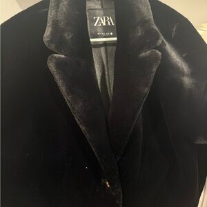 Zara Women's Elegant Black Teddy Jacket. Worn once. Ladies small.